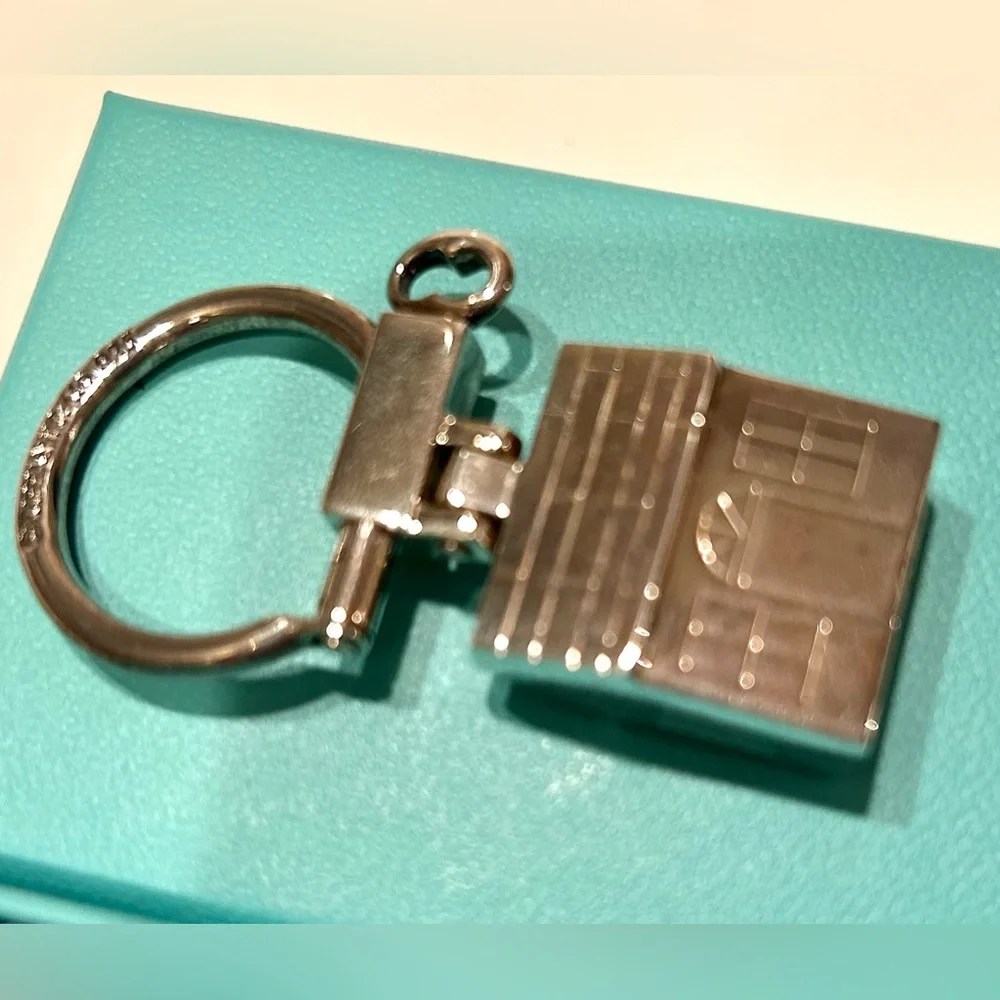 Tiffany & Co. Vintage House Keychain - Picture 3 of 4